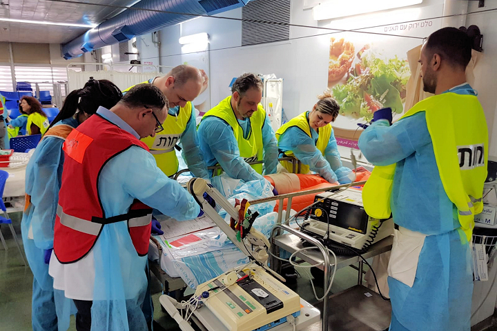 Rambam's medical teams during the drill. Photography: Nathaniel Ayzik, Spokesperson's Office, RHCC
