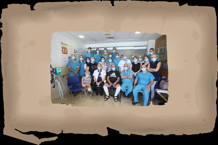 Yaniv Hadad surrounded by his medical team at Rambam. Photography: Rambam HCC