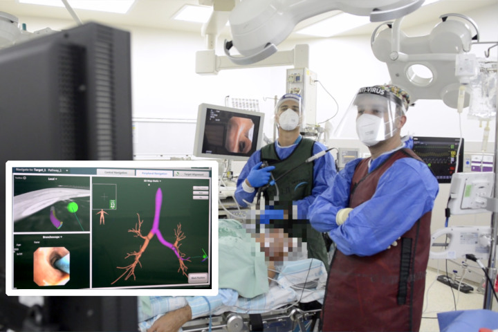 Using the new navigation system at Rambam. The inset shows the display observed by the doctors. Photography: Rambam HCC