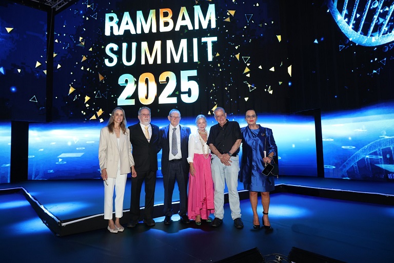 (L-R) Dr. Michal Mekel, ProfesMichael Halberthal, Professor Rafi Beyar, Mrs. Ariela Wertheimer, Professor Aaron Ciechanover, and Dr. Esty Golan. Photography: Rambam HCC