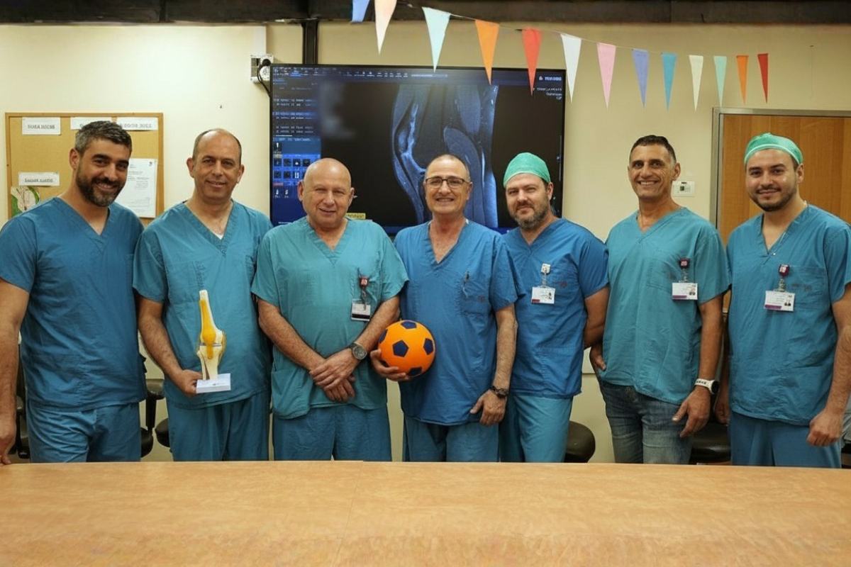 בתמונה: צוות יחידת הספורט של המחלקה האורתופדית ברמב"ם. צילום: דוברות רמב"ם.
