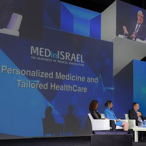 Professor Rafi Beyar (far right) during
the panel discussion.