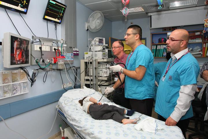 בתמונה: צוות יחידת הגסטרו בביה"ח "רות" שברמב"ם.
צילום: פיוטר פליטר.