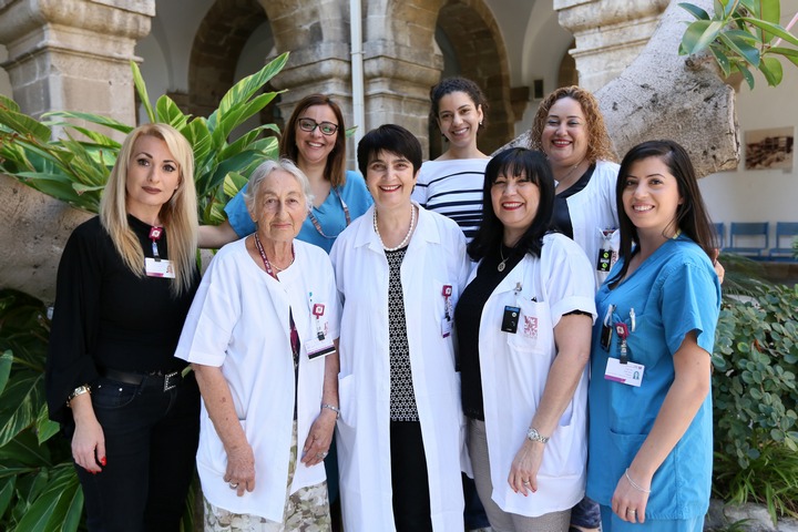 בתמונה: צוות היחידה לדימות השד (ממוגרפיה) ברמב"ם. 
צילום: פיוטר פליטר

