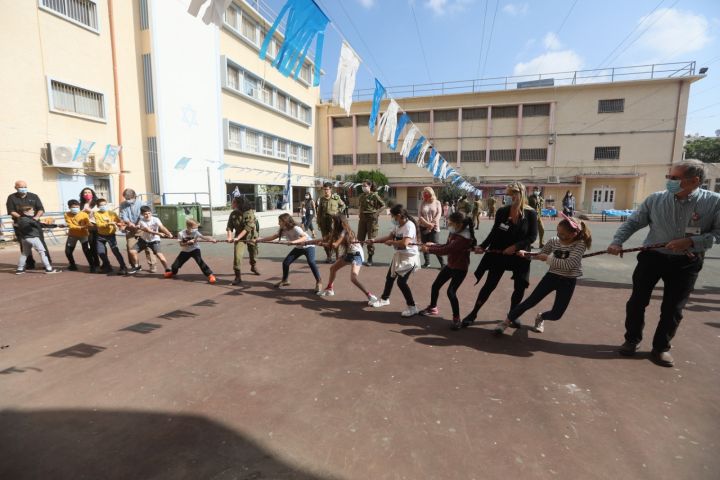 בתמונות: חוגגים עצמאות במעון ילדי רמב"ם.
 צילומים: הקריה הרפואית רמב"ם.