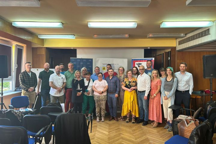 Professor Miki Halberthal with Gila Hyams and Dr. Hany Bahouth with workshop participants in Poland Photography: Rambam HCC
